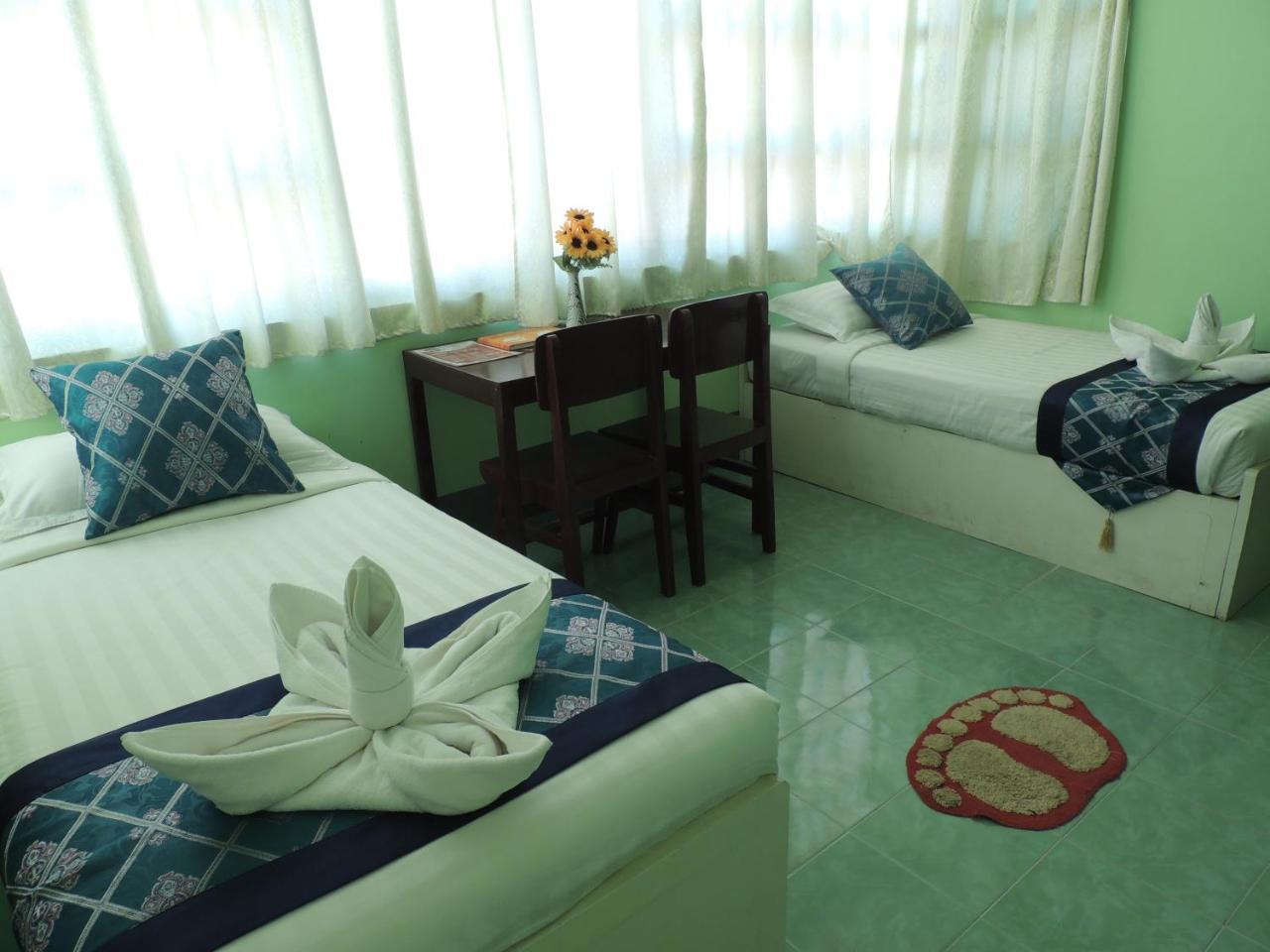 Nay Chi Lin Hotel Pathein Exterior foto